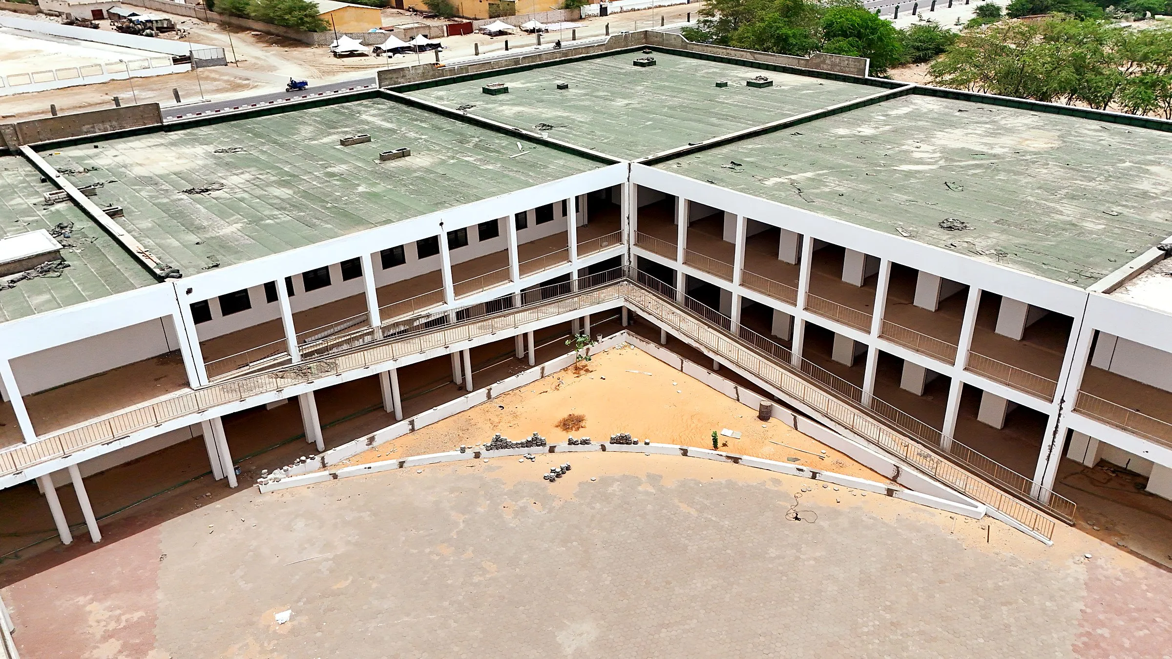 Galeries marchandes du complexe d'Arafat vues du ciel